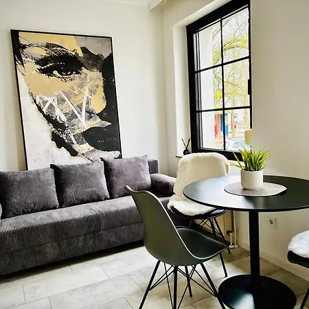 -- Inklusive Parkplatz & Wifi, Vollausgestattete Kueche Mit Geschirrspueler -- Perfekt Fuer Urlaub & Business Apartment